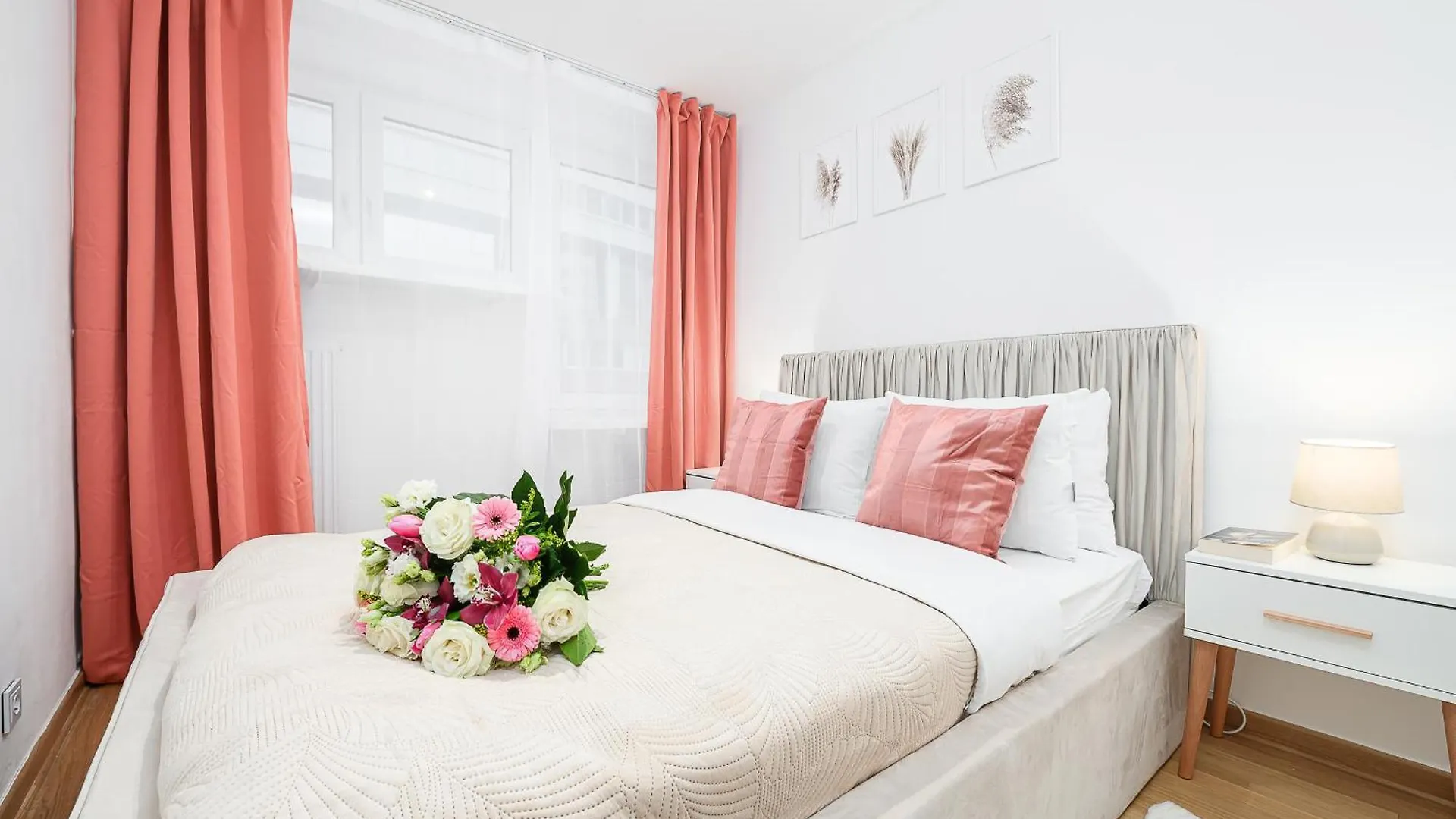 Lumina Apartment Opposite The Palace Of Culture And Science وارسو